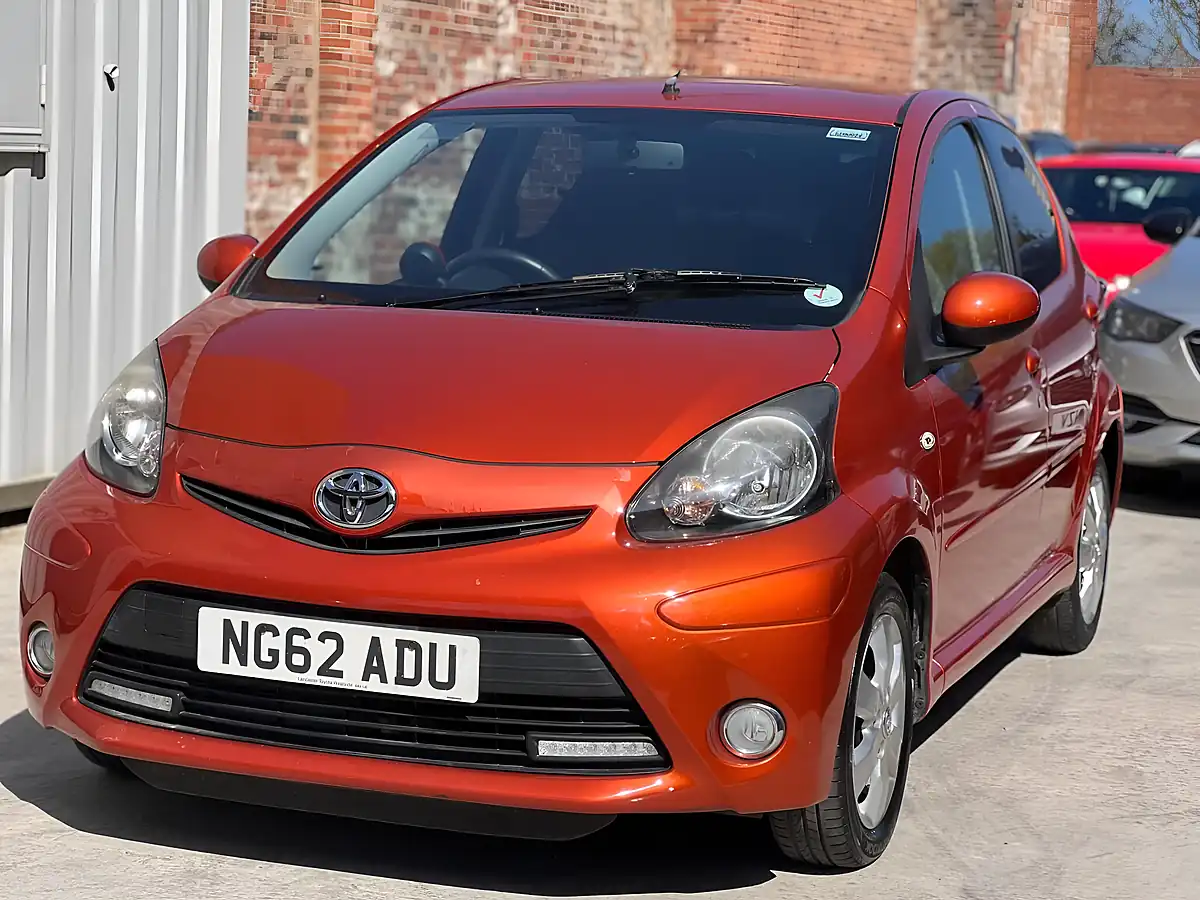 Used 2013 Toyota Aygo Fire Orange - Interior and Exterior details 2