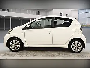 Used 2013 Toyota Aygo Fire White - Interior and Exterior details 12