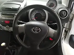 Used 2013 Toyota Aygo Hatchback White - Interior and Exterior details 7