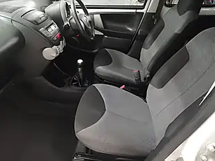 Used 2013 Toyota Aygo Hatchback White - Interior and Exterior details 9