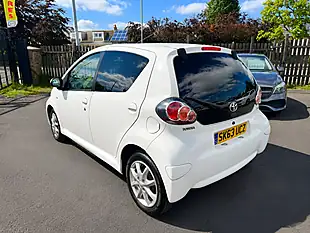 Used 2013 Toyota Aygo - Interior and Exterior details 12
