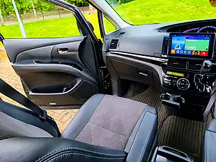 Used 2013 Toyota Estima Aeras Black - Interior and Exterior details 11