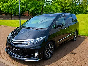 Used 2013 Toyota Estima Aeras Black - Interior and Exterior details 3