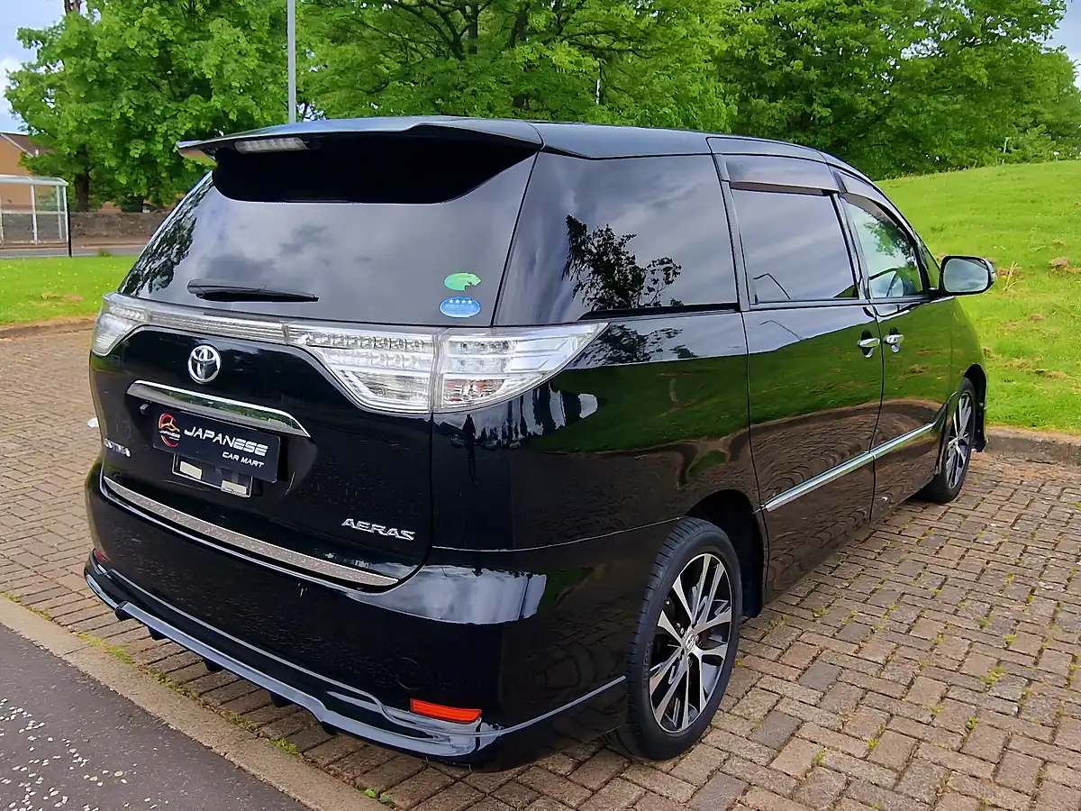 Used 2013 Toyota Estima Aeras Black - Interior and Exterior details 6