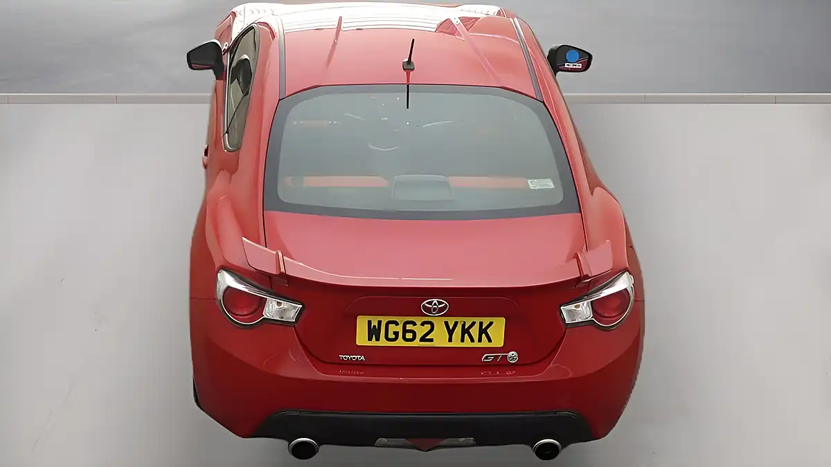 Used 2013 Toyota GT86 Coupe Red - Interior and Exterior details 15