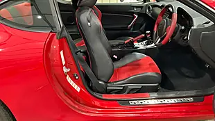 Used 2013 Toyota GT86 Coupe Red - Interior and Exterior details 17