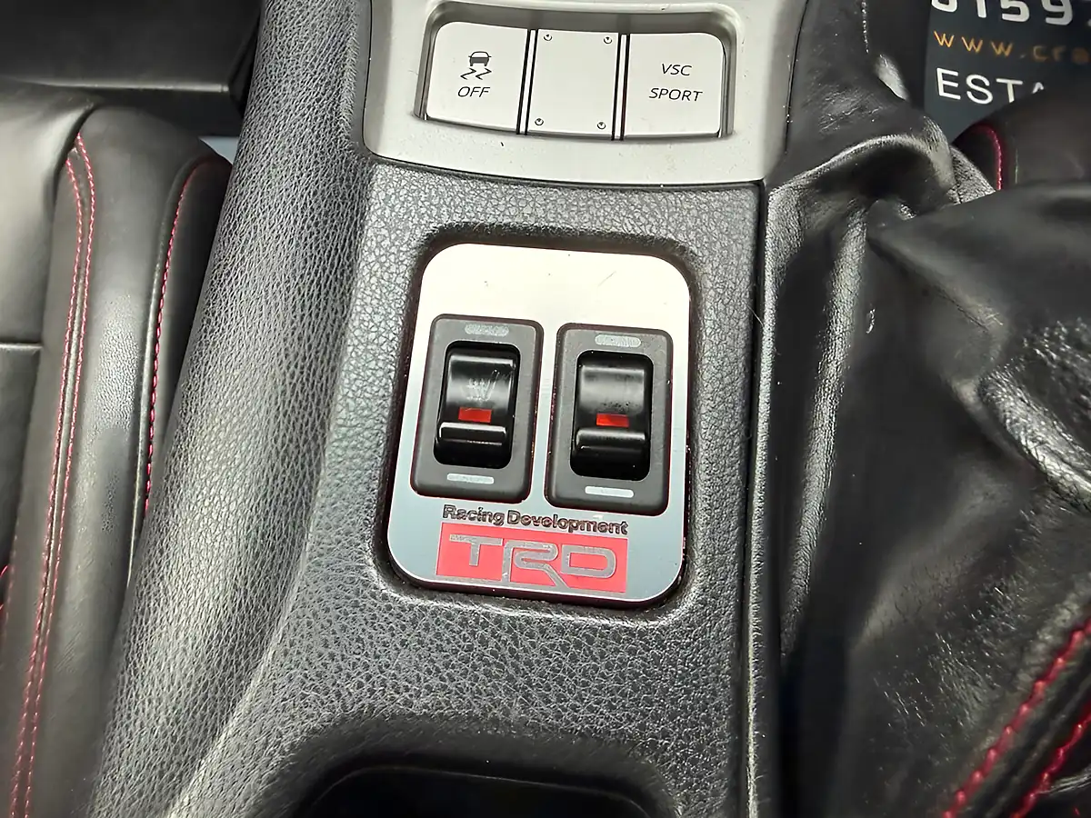 Used 2013 Toyota GT86 Trd White - Interior and Exterior details 19
