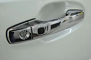 Used 2013 Toyota Land Cruiser V8 Zx Pearl White - Interior and Exterior details 11