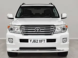 Used 2013 Toyota Land Cruiser V8 Zx Pearl White - Interior and Exterior details 2