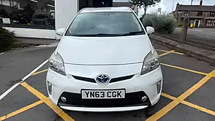 Used 2013 Toyota Prius T Spirit Pearl White - Interior and Exterior details 10