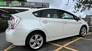 Used 2013 Toyota Prius T Spirit Pearl White - Interior and Exterior details 3