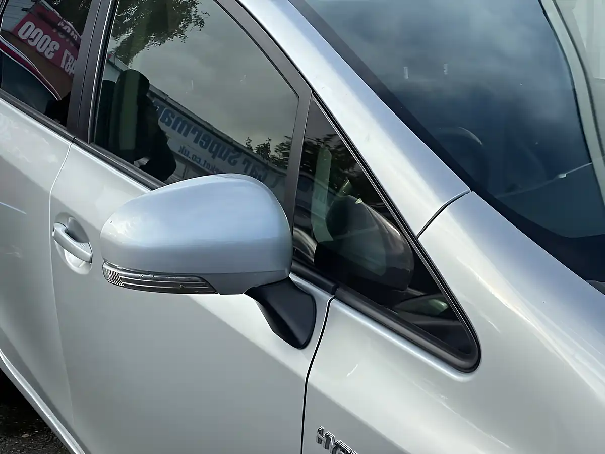 Used 2013 Toyota Prius+ T Spirit Silver - Interior and Exterior details 16