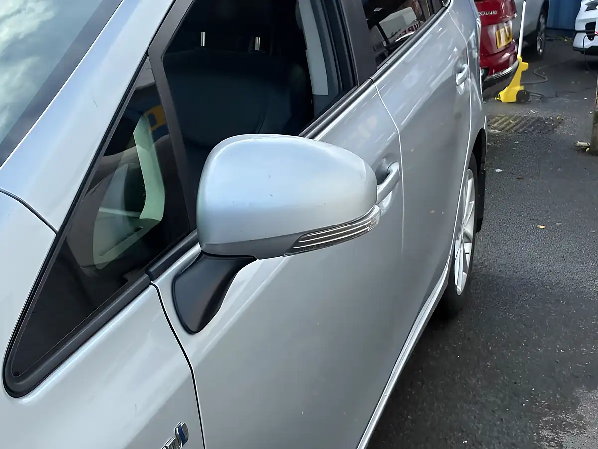 Used 2013 Toyota Prius+ T Spirit Silver - Interior and Exterior details 17