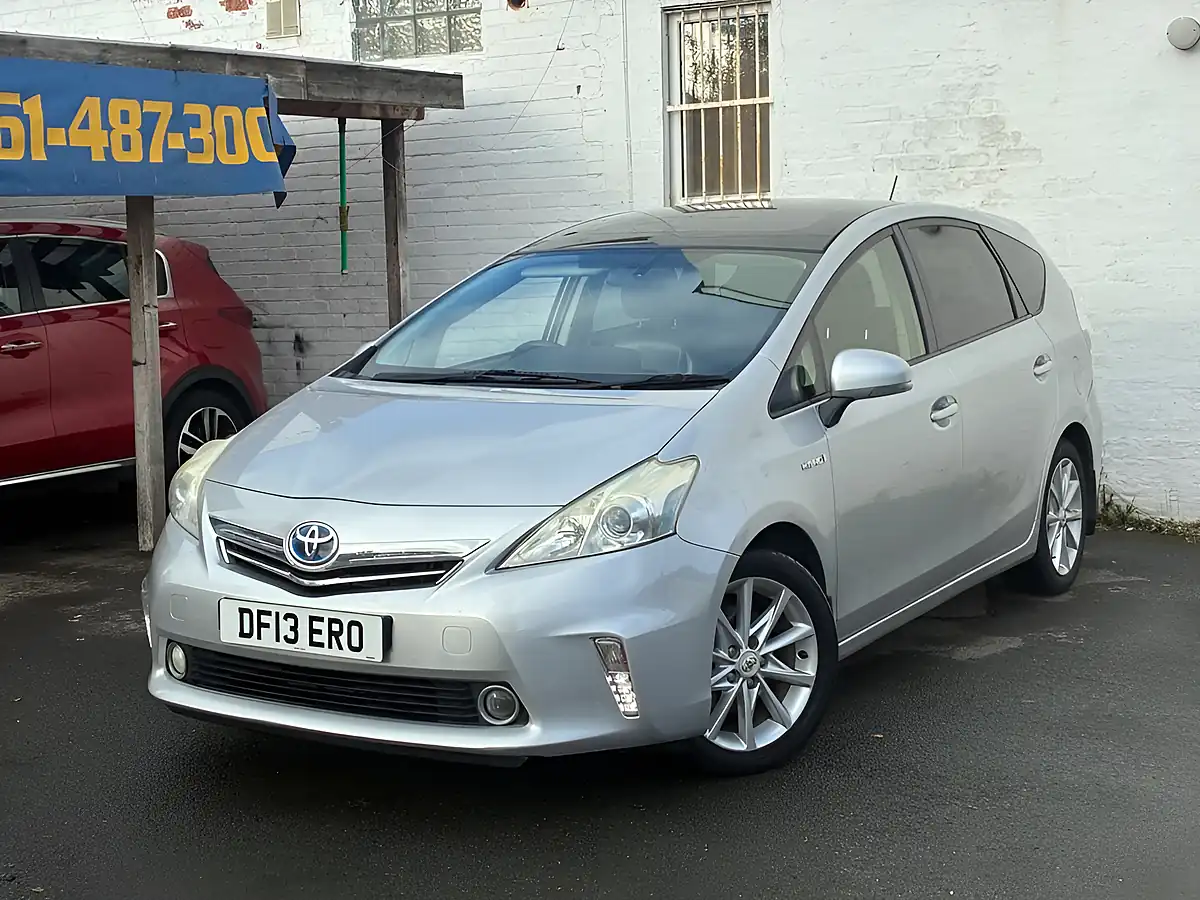 Used 2013 Toyota Prius+ T Spirit Silver - Interior and Exterior details 8