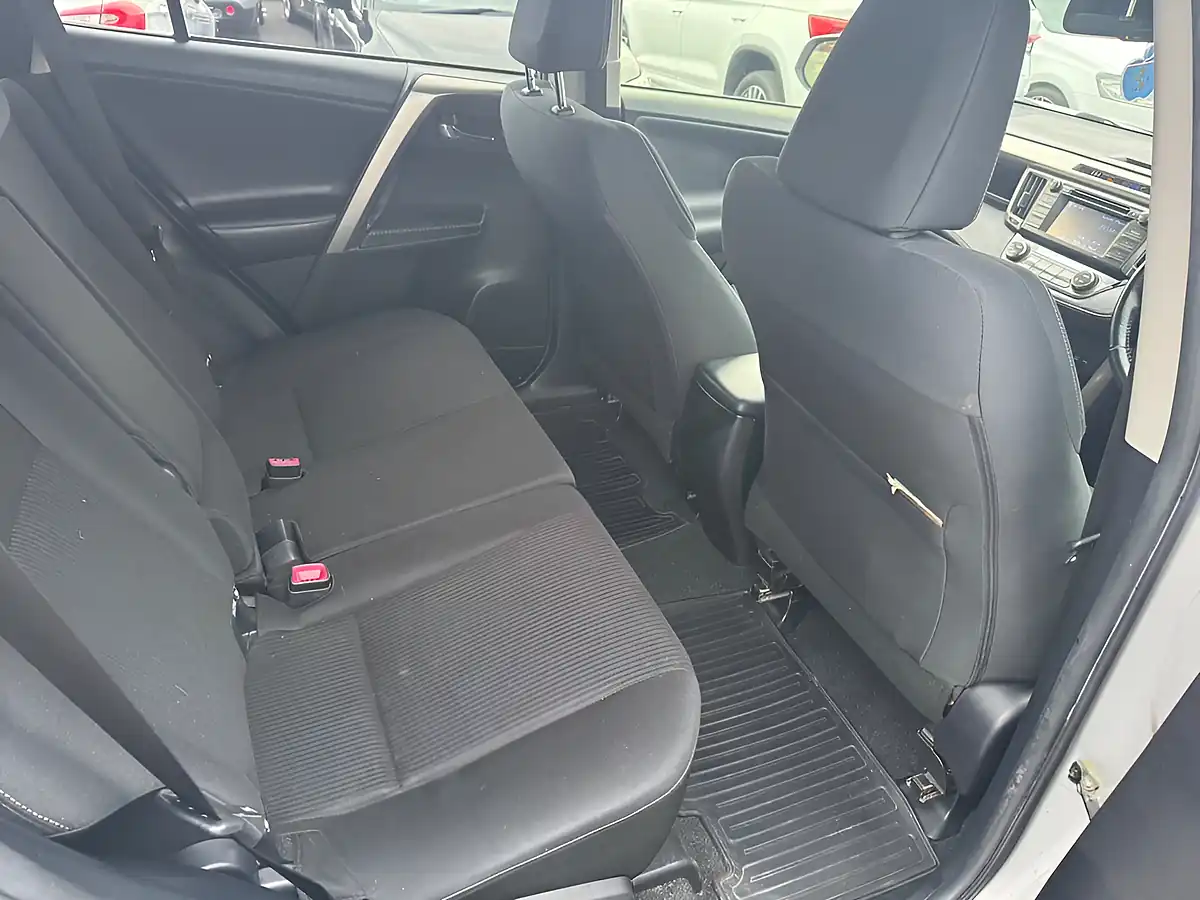Used 2013 Toyota Rav4 Icon Silver - Interior and Exterior details 13