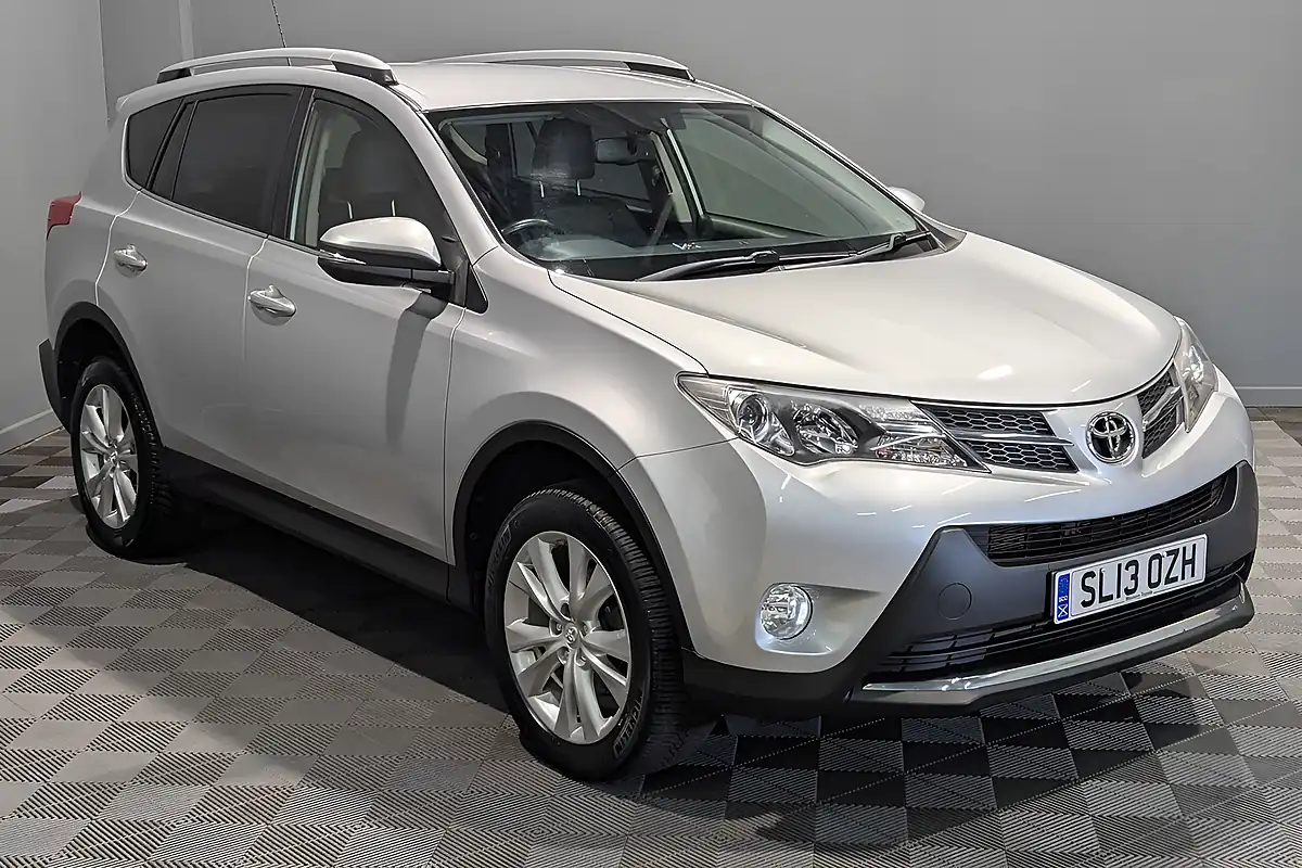Used 2013 Toyota RAV4 Invincible Silver - Interior and Exterior details 6