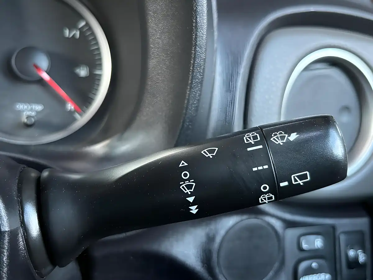 Used 2013 Toyota Yaris Sr White - Interior and Exterior details 12