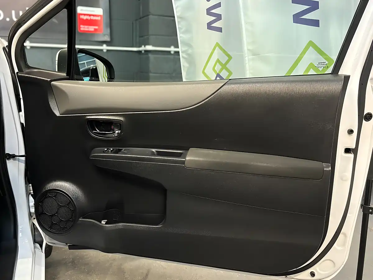 Used 2013 Toyota Yaris Sr White - Interior and Exterior details 13