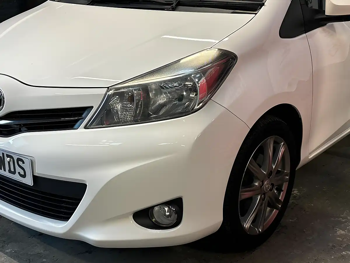 Used 2013 Toyota Yaris Sr White - Interior and Exterior details 20
