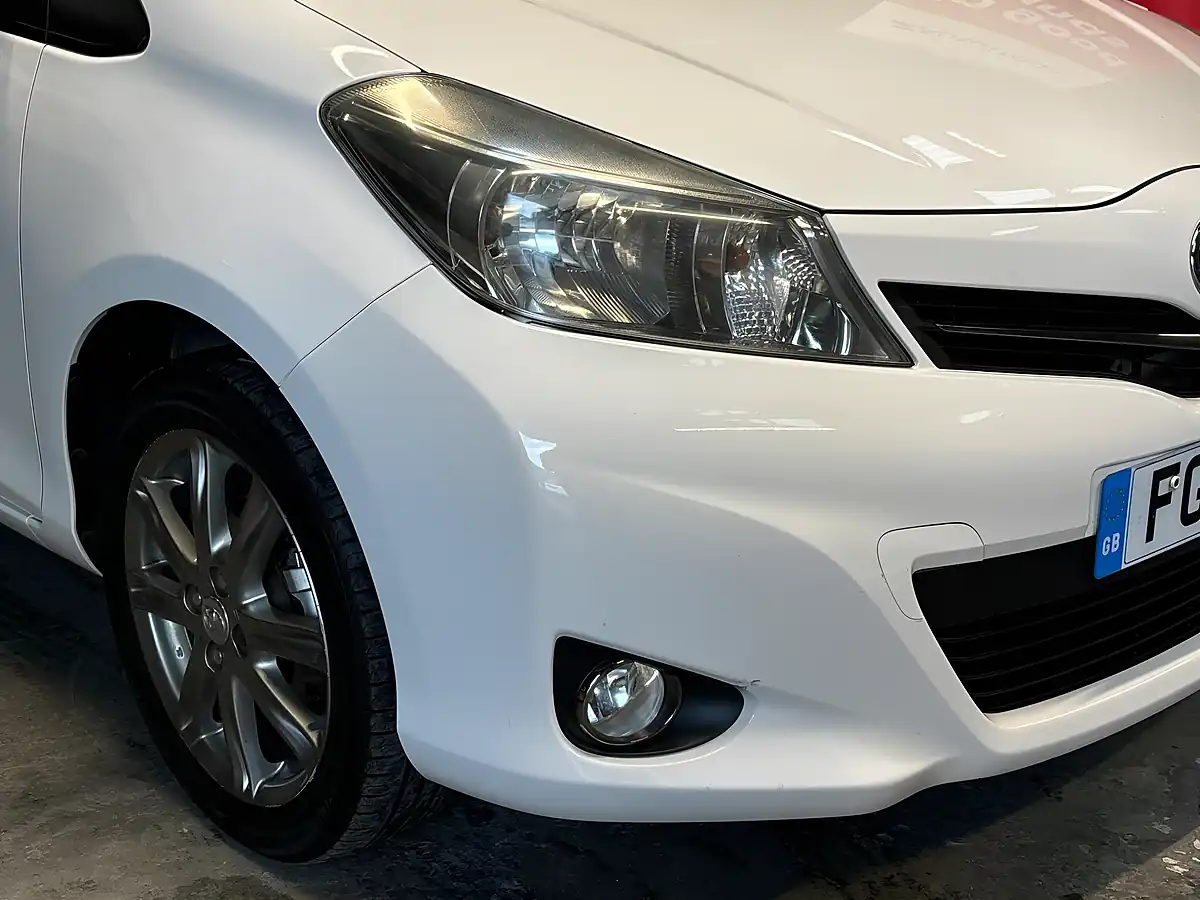 Used 2013 Toyota Yaris Sr White - Interior and Exterior details 7