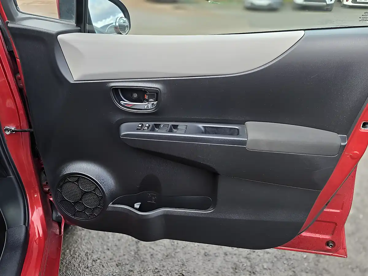 Used 2013 Toyota Yaris T Spirit Red - Interior and Exterior details 16