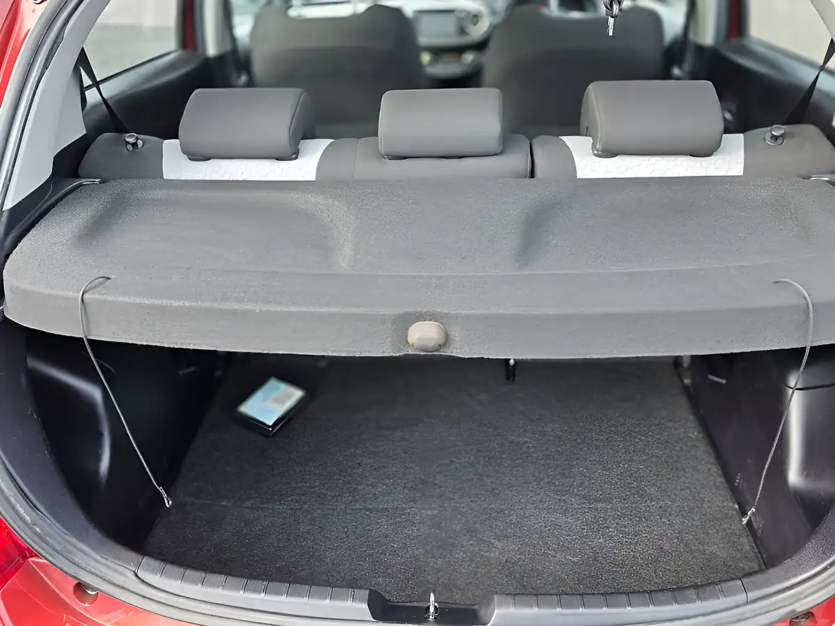 Used 2013 Toyota Yaris T Spirit Red - Interior and Exterior details 18