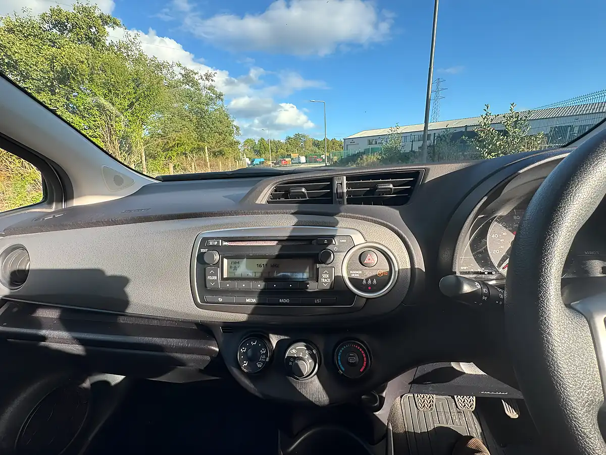 Used 2013 Toyota Yaris T2 Blue - Interior and Exterior details 12