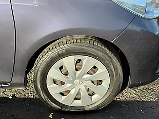 Used 2013 Toyota Yaris T2 Blue - Interior and Exterior details 17