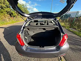 Used 2013 Toyota Yaris T2 Blue - Interior and Exterior details 8