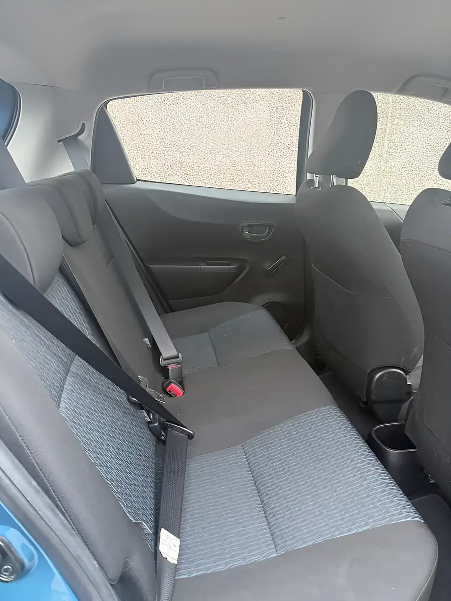 Used 2013 Toyota Yaris Tr Blue - Interior and Exterior details 10