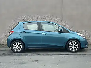 Used 2013 Toyota Yaris Tr Blue - Interior and Exterior details 4