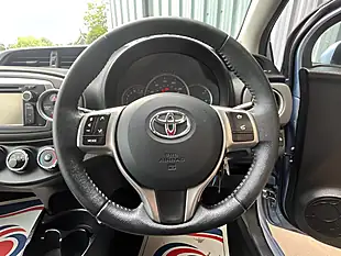 Used 2013 Toyota Yaris Tr Blue - Interior and Exterior details 7
