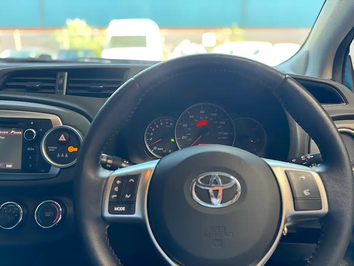Used 2013 Toyota Yaris Tr Blue - Interior and Exterior details 13