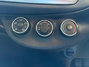 Used 2013 Toyota Yaris Tr Blue - Interior and Exterior details 20