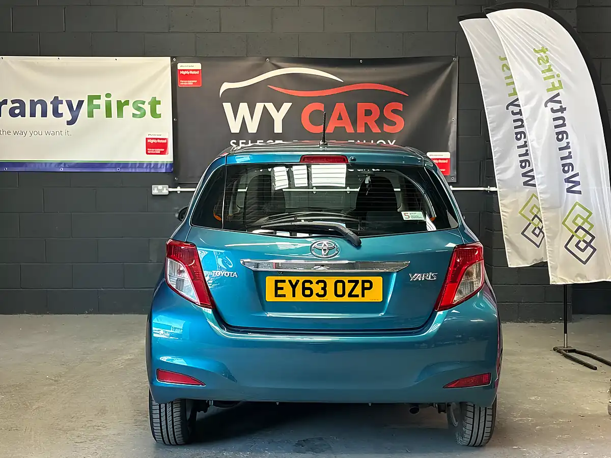 Used 2013 Toyota Yaris Tr Blue - Interior and Exterior details 8