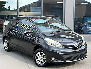 Used 2013 Toyota Yaris Tr Multidrive S Black - Interior and Exterior details 2