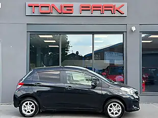 Used 2013 Toyota Yaris Tr Multidrive S Black - Interior and Exterior details 7
