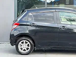Used 2013 Toyota Yaris Tr Multidrive S Black - Interior and Exterior details 8