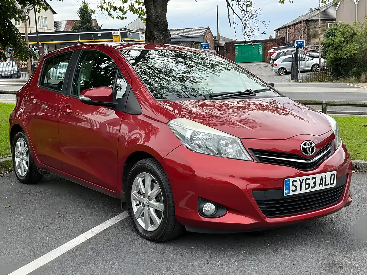 Used 2013 Toyota Yaris Tr Red - Front View