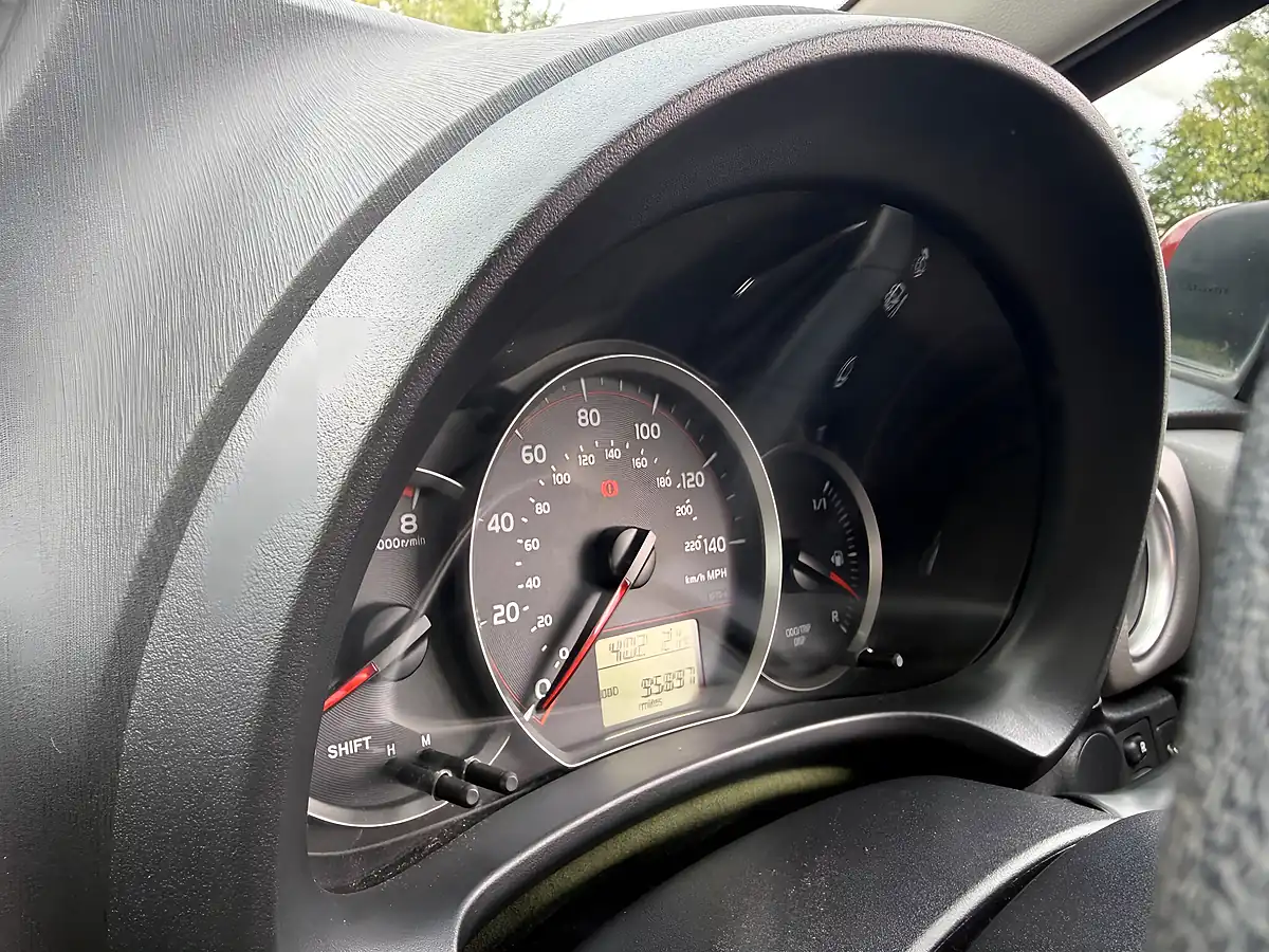 Used 2013 Toyota Yaris Tr Red - Interior and Exterior details 16