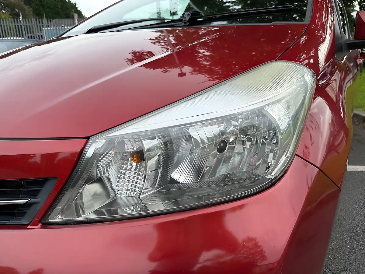 Used 2013 Toyota Yaris Tr Red - Interior and Exterior details 17