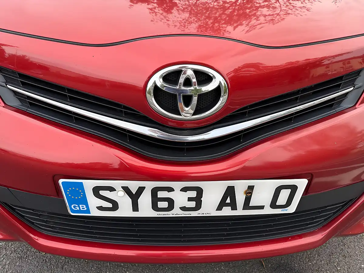 Used 2013 Toyota Yaris Tr Red - Interior and Exterior details 19