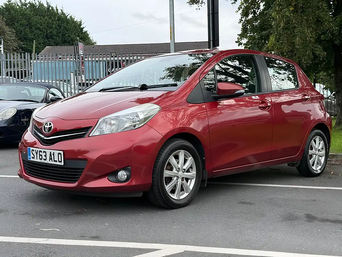 Used 2013 Toyota Yaris Tr Red - Interior and Exterior details 2