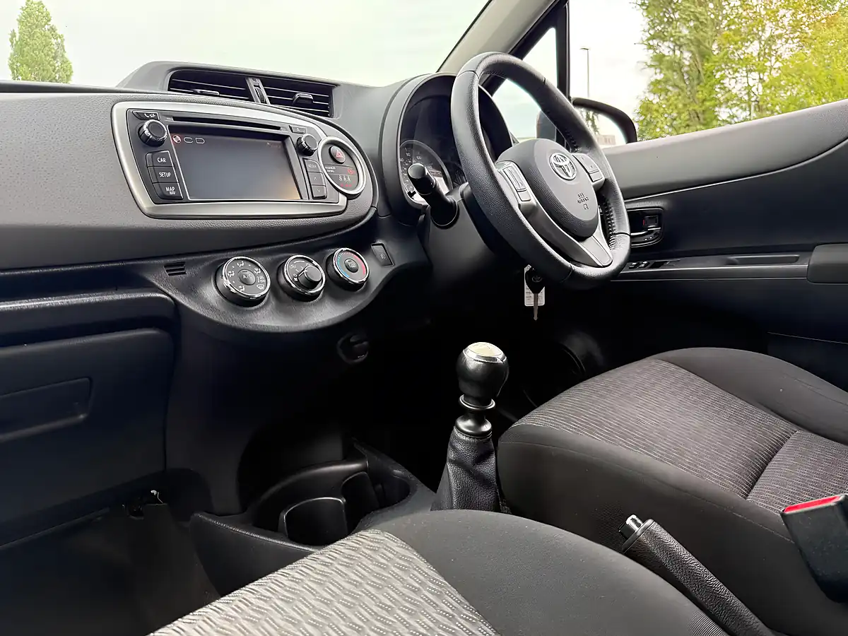 Used 2013 Toyota Yaris Tr Red - Interior and Exterior details 9