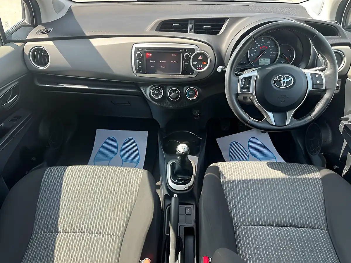 Used 2013 Toyota Yaris Tr White - Interior and Exterior details 18