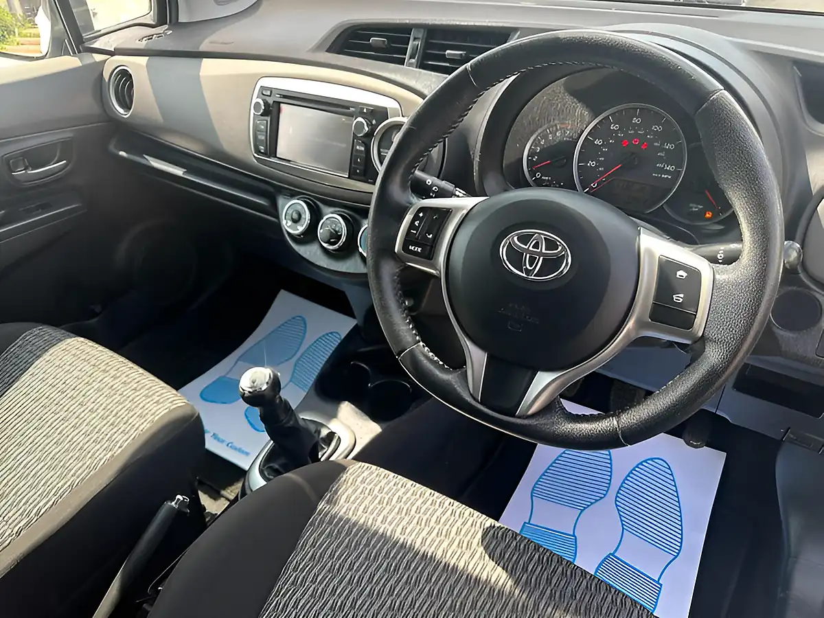 Used 2013 Toyota Yaris Tr White - Interior and Exterior details 2