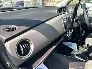 Used 2013 Toyota Yaris Tr White - Interior and Exterior details 20