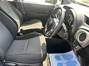 Used 2013 Toyota Yaris Tr White - Interior and Exterior details 5