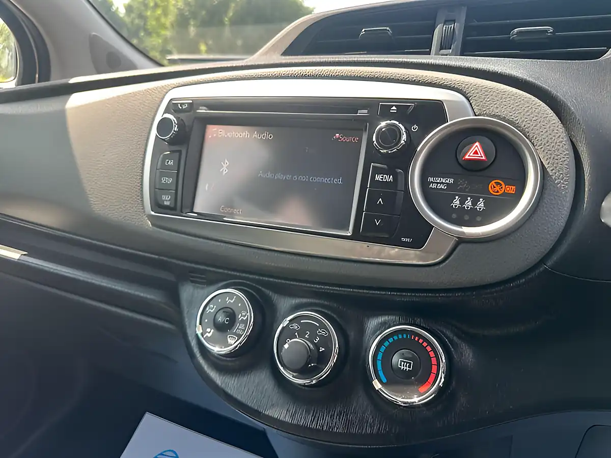Used 2013 Toyota Yaris Tr White - Interior and Exterior details 6