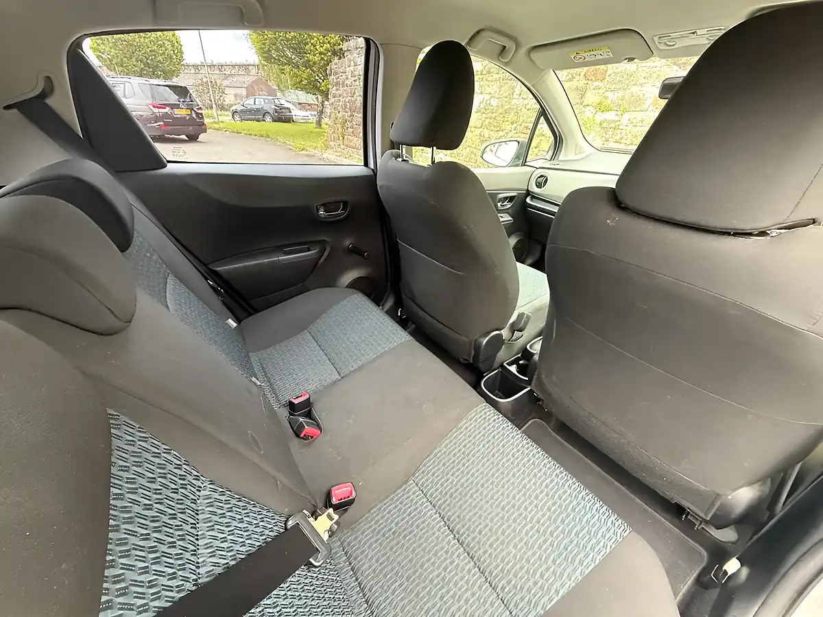 Used 2013 Toyota Yaris Tr White - Interior and Exterior details 13